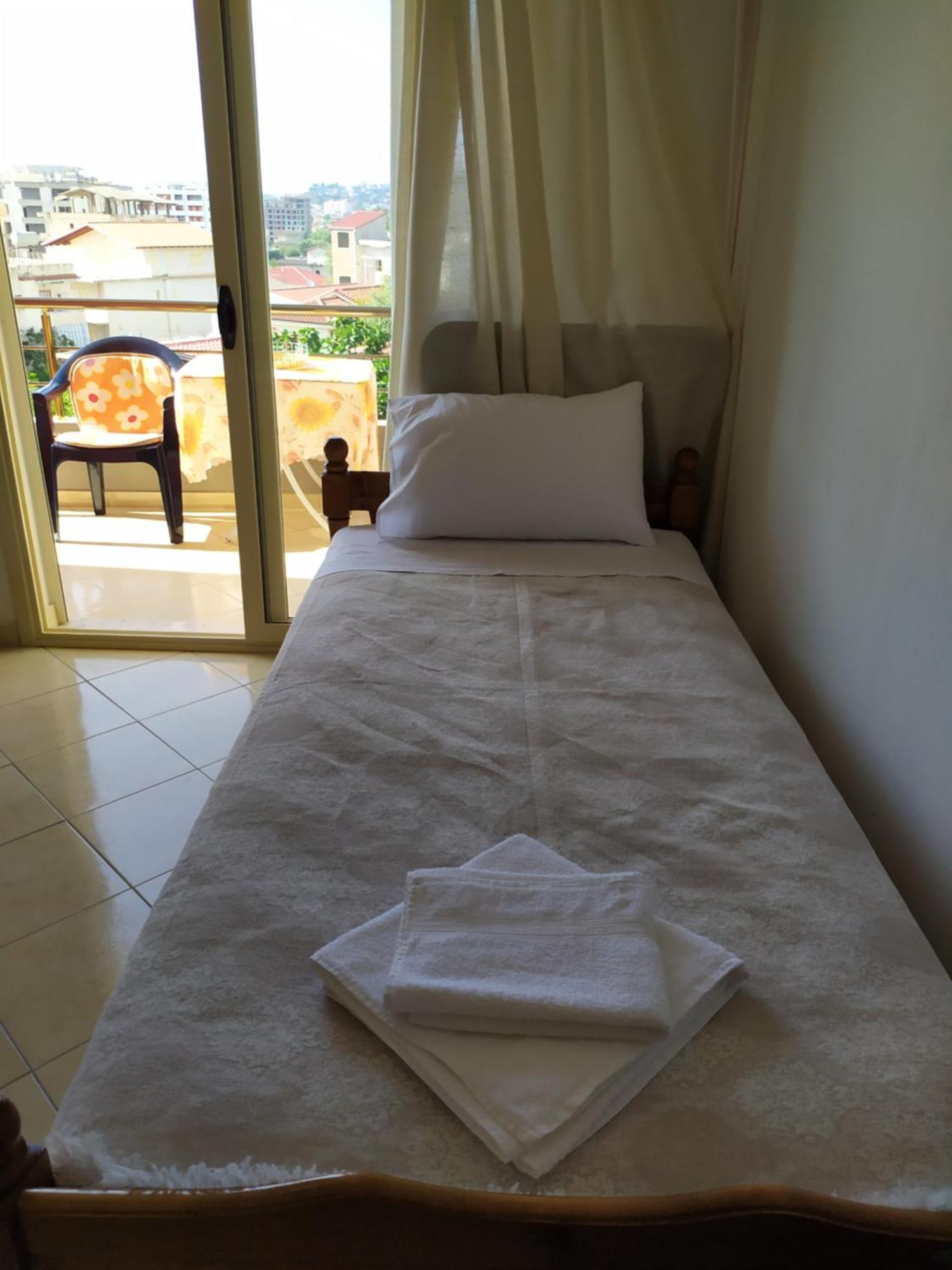Valbona Apartments Vlorë Esterno foto
