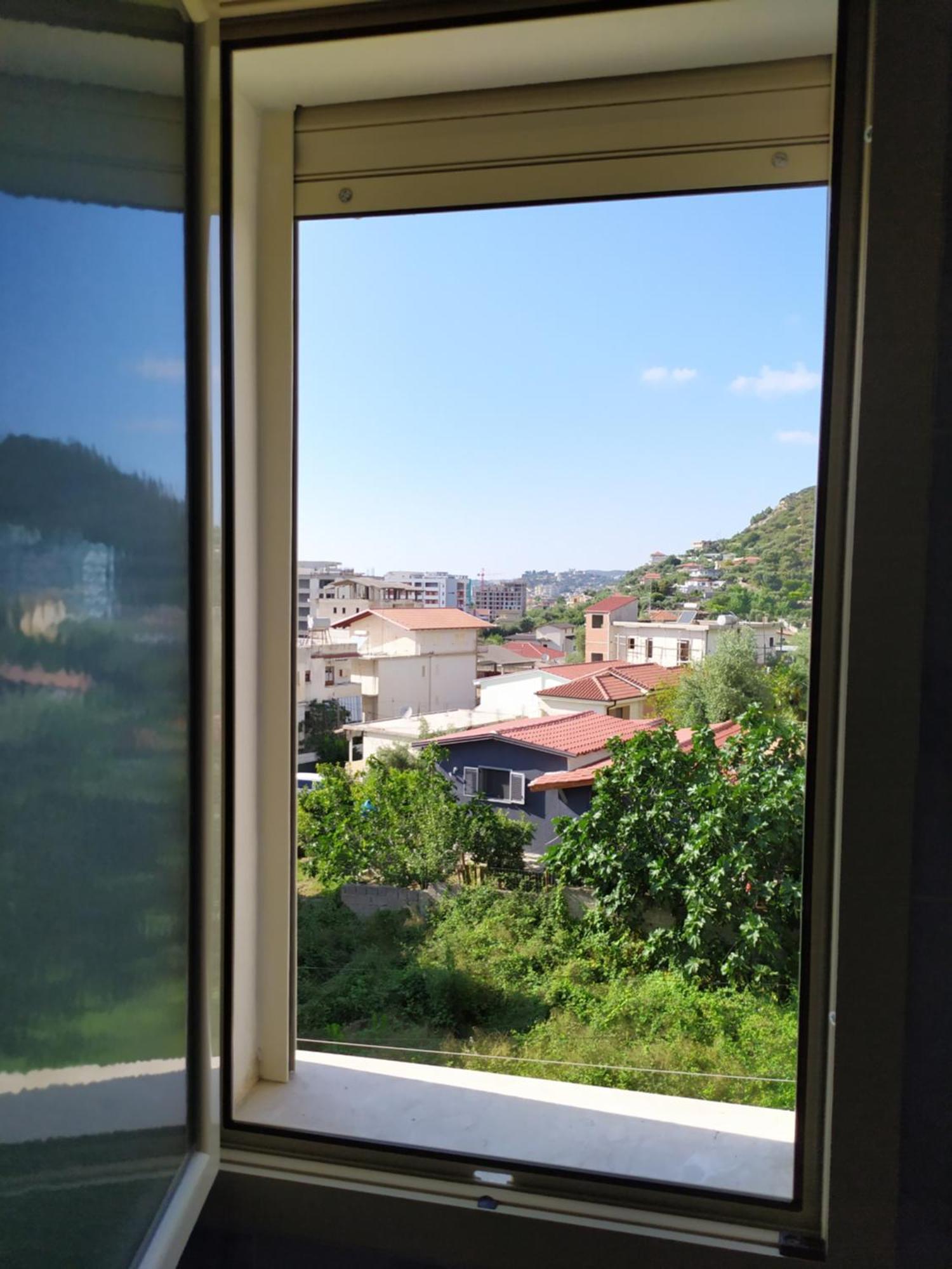 Valbona Apartments Vlorë Esterno foto