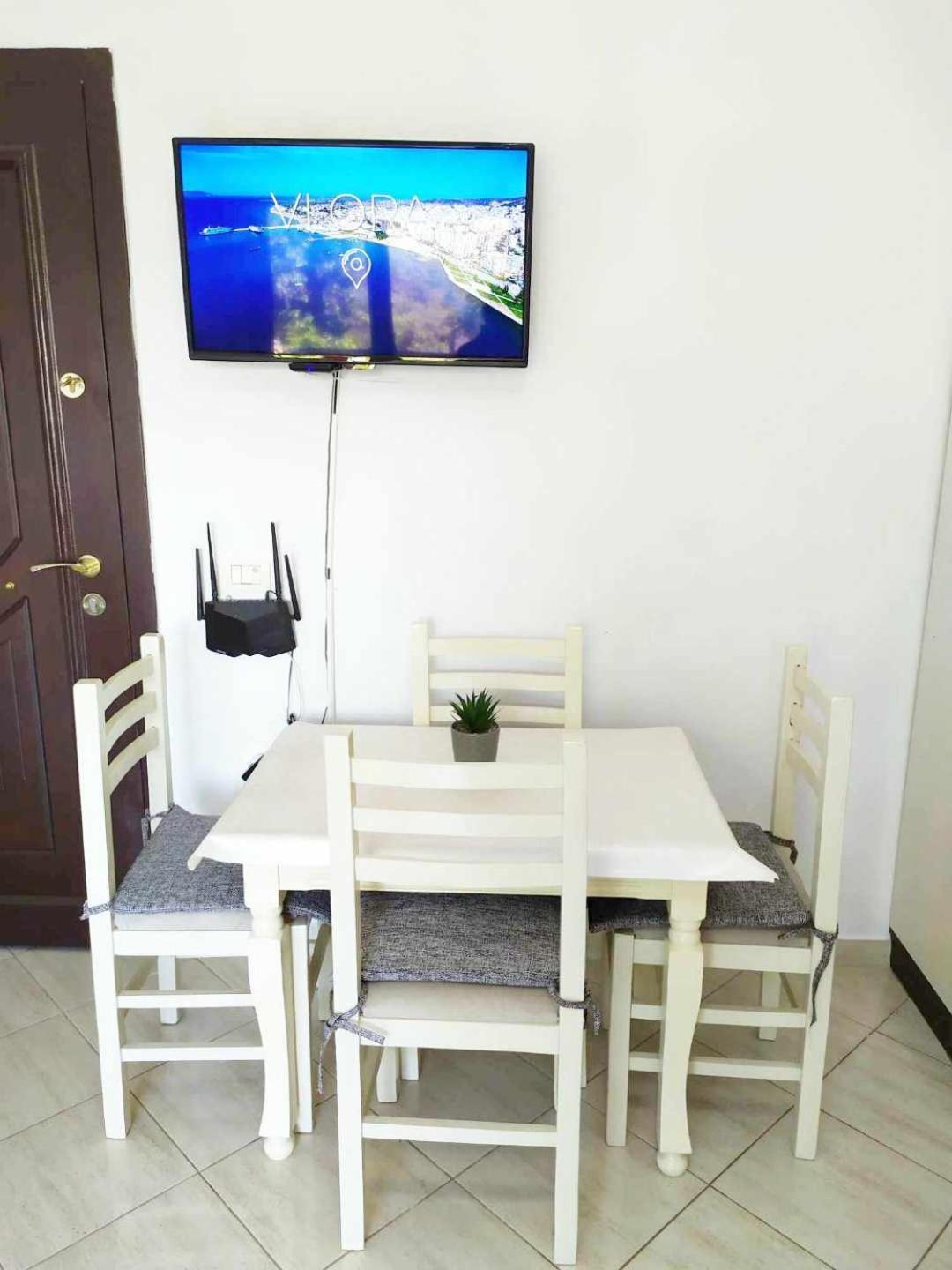 Valbona Apartments Vlorë Esterno foto