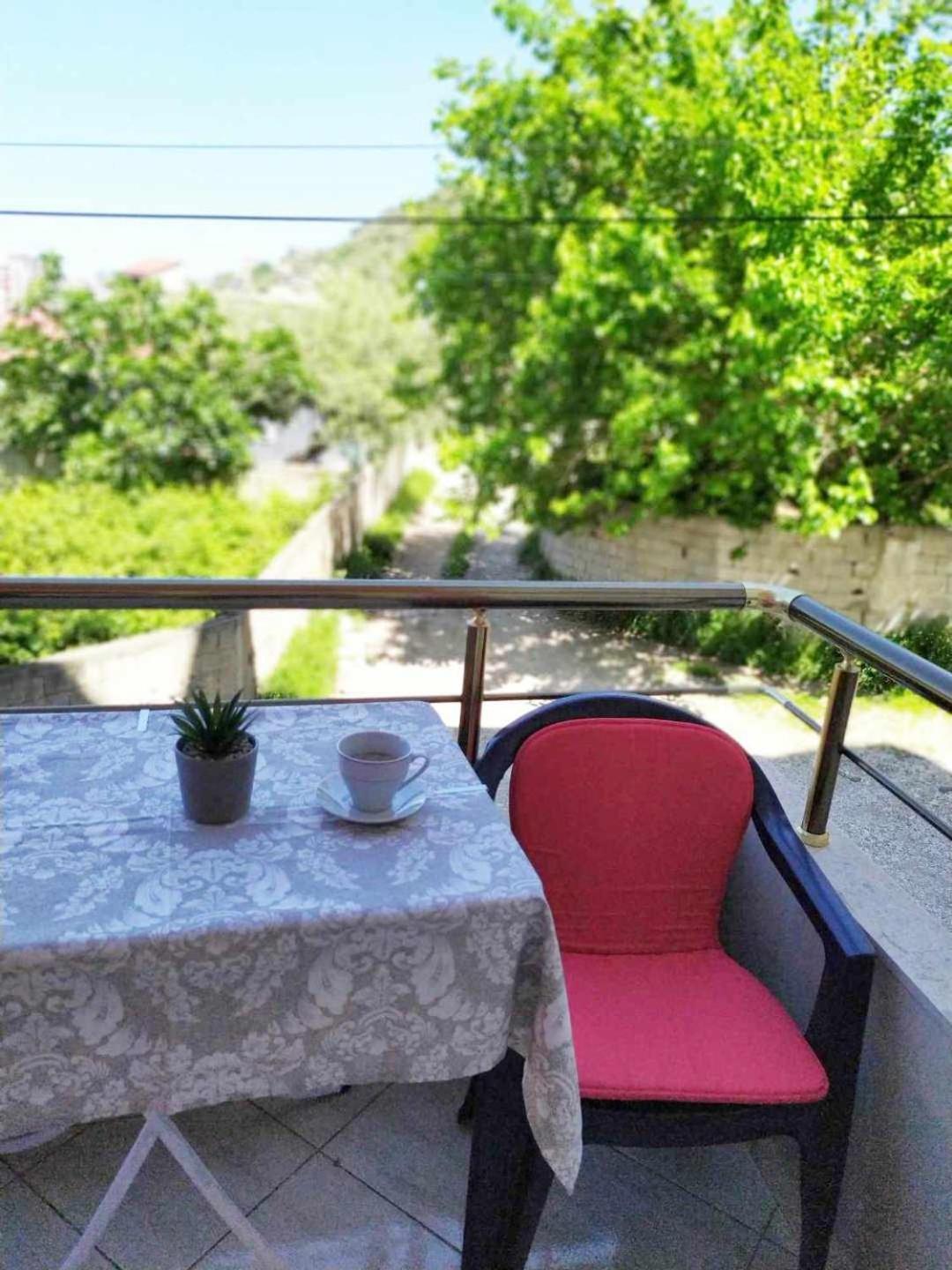 Valbona Apartments Vlorë Esterno foto