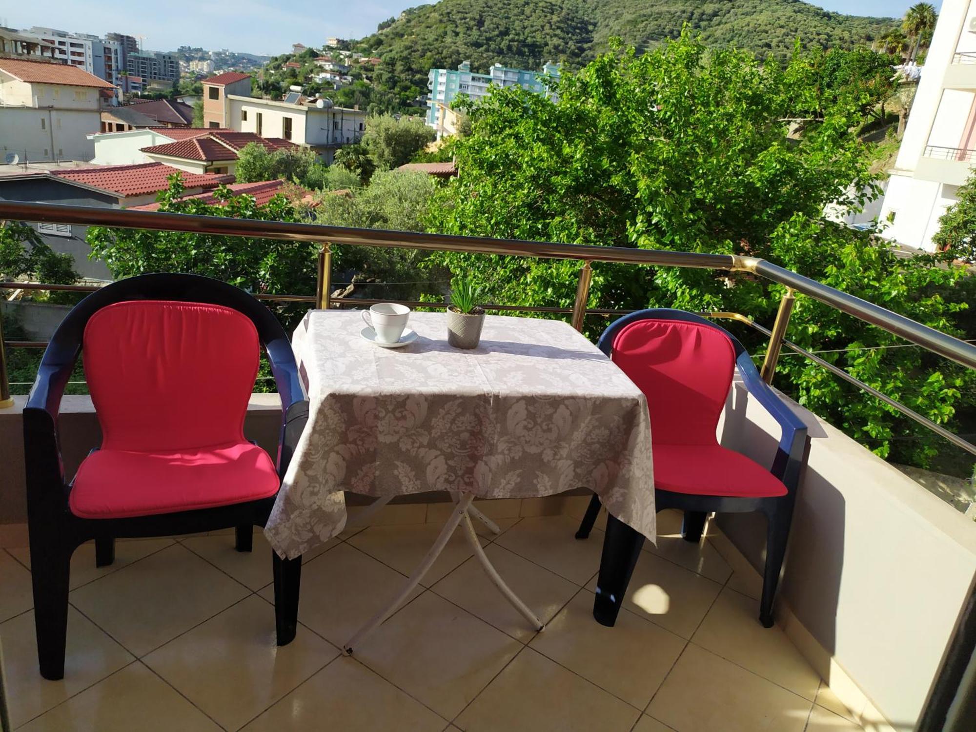 Valbona Apartments Vlorë Esterno foto