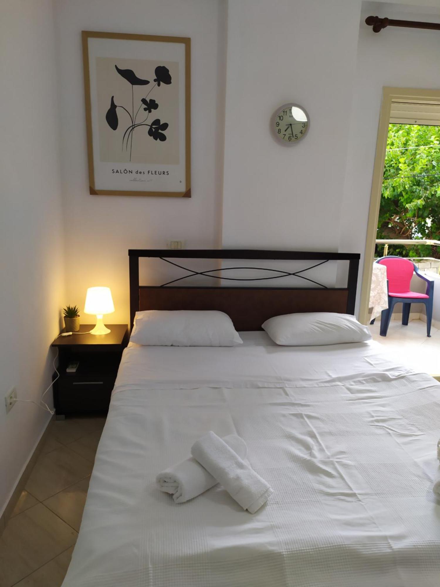 Valbona Apartments Vlorë Esterno foto