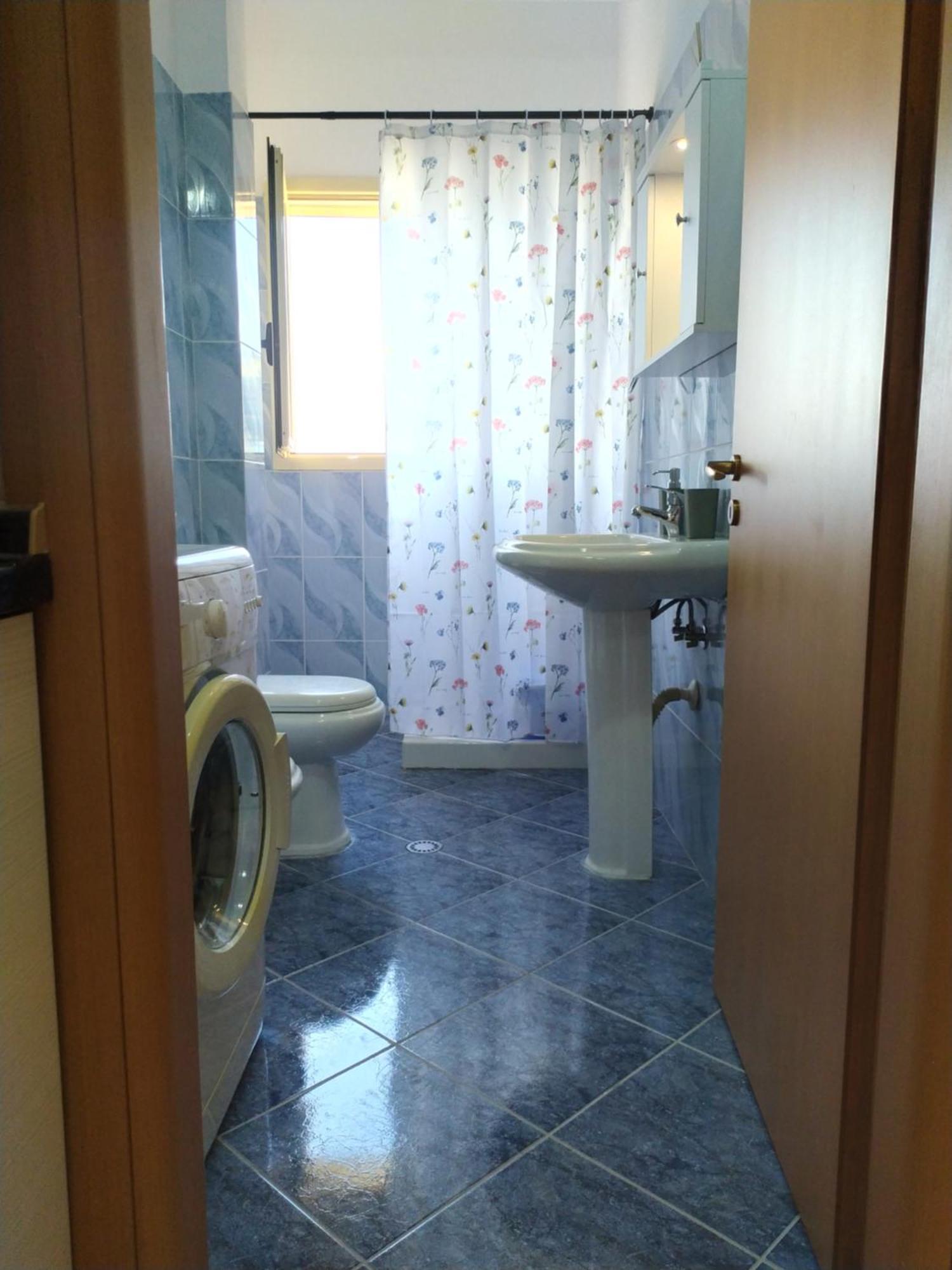 Valbona Apartments Vlorë Esterno foto